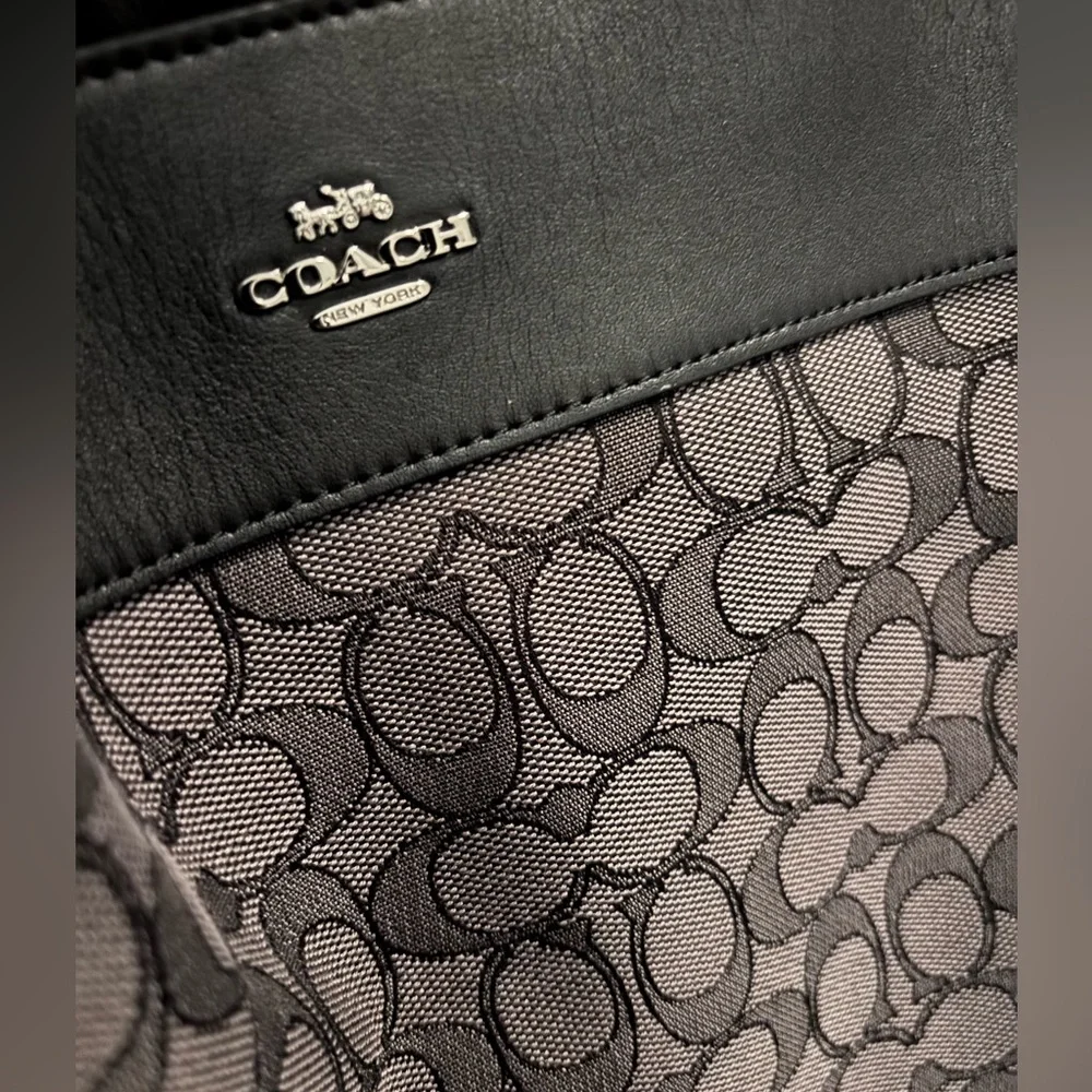 Coach Black and Gray Signature Shoulder Bag - Picture 5 of 5